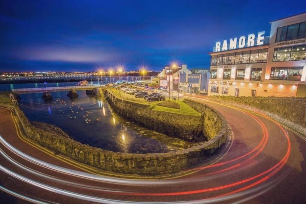 Luxurious Beach Front Apartment In Portrush Exteriér fotografie